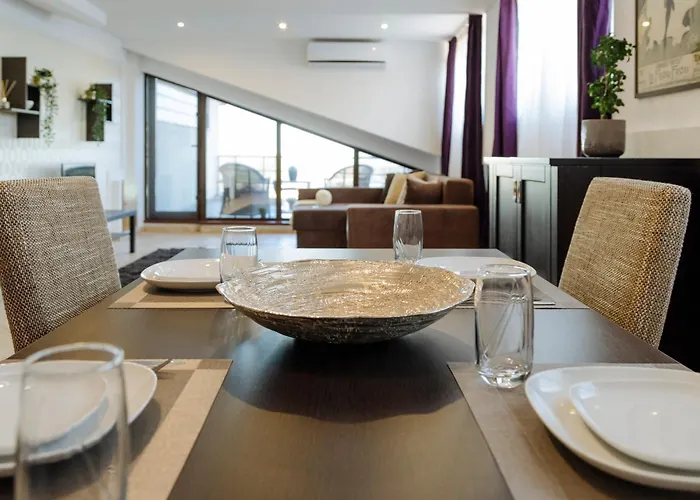 Amazing Views - Charming Penthouse & Aparment Βουκουρέστι