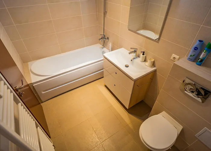 Amazing Views - Charming Penthouse & Aparment *