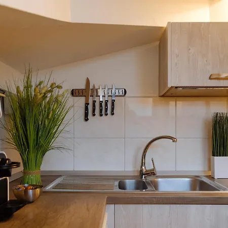 Lejlighed Amazing Views - Charming Penthouse & Aparment Bukarest