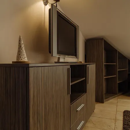 Amazing Views - Charming Penthouse & Aparment