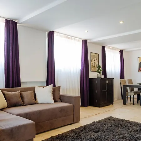 Apartment Amazing Views - Charming Penthouse & Aparment *