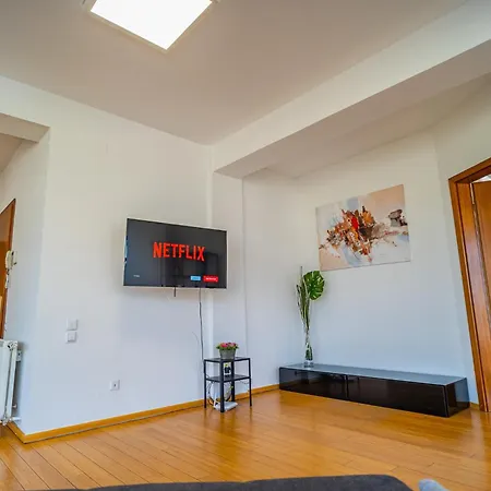 Amazing Views - Charming Penthouse & Aparment Apartment *