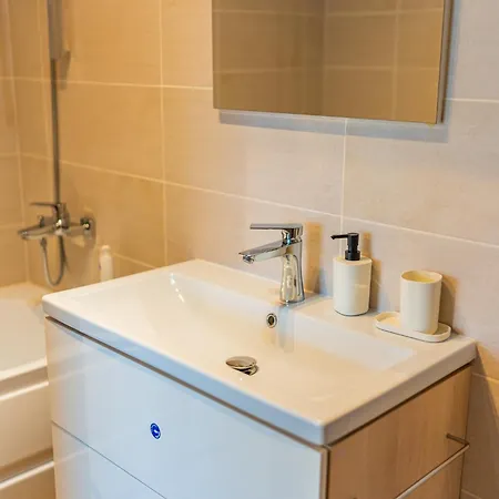 Amazing Views - Charming Penthouse & Aparment *