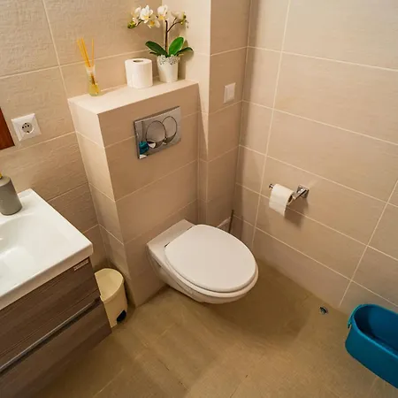 Apartment Amazing Views - Charming Penthouse & Aparment Bucharest