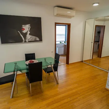 Amazing Views - Charming Penthouse & Aparment