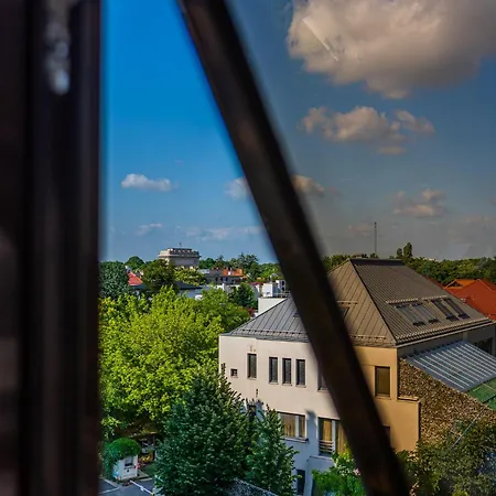 Amazing Views - Charming Penthouse & Aparment Bucharest