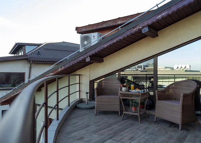 Amazing Views - Charming Penthouse & Aparment *