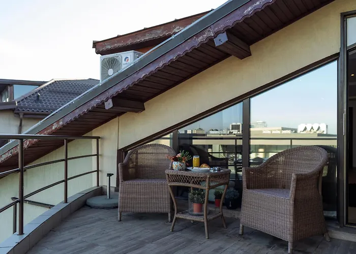 Amazing Views - Charming Penthouse & Aparment *