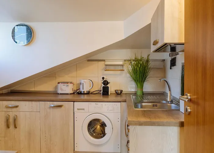 Apartament Amazing Views - Charming Penthouse & Aparment