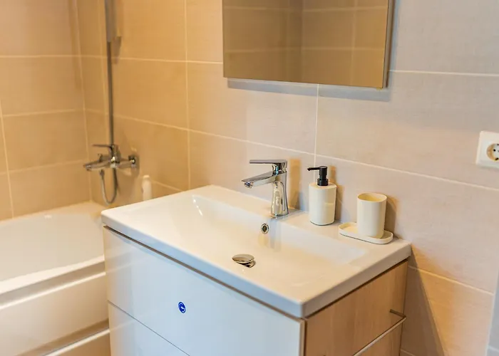 Amazing Views - Charming Penthouse & Aparment *