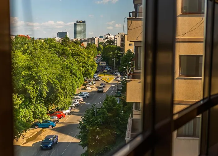 Amazing Views - Charming Penthouse & Aparment