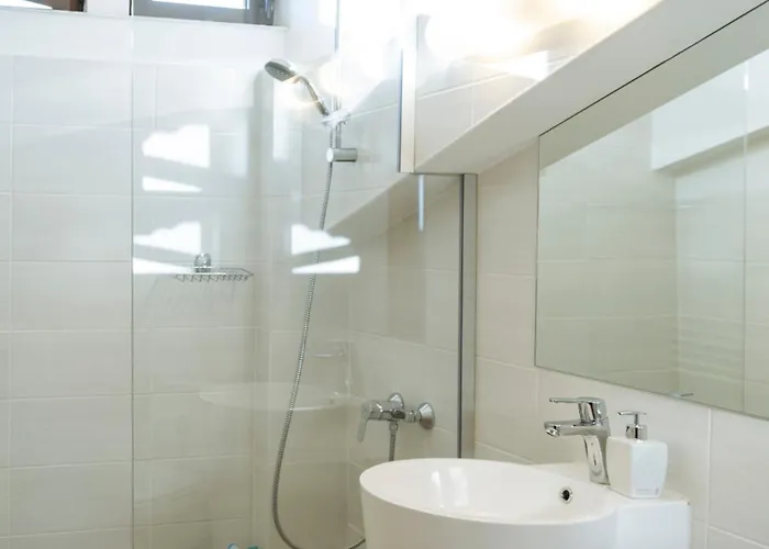 Amazing Views - Charming Penthouse & Aparment Bukarest