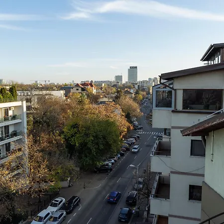 דירה Amazing Views - Charming Penthouse & Aparment בוקרשט