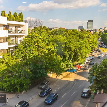 דירה Amazing Views - Charming Penthouse & Aparment בוקרשט