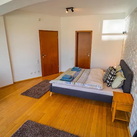 شقة Amazing Views - Charming Penthouse & Aparment *