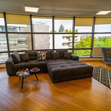 דירה Amazing Views - Charming Penthouse & Aparment
