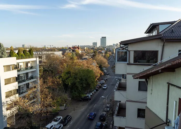 דירה Amazing Views - Charming Penthouse & Aparment בוקרשט