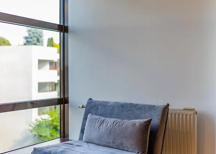 Amazing Views - Charming Penthouse & Aparment דירה בוקרשט